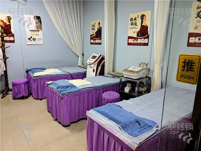 萬江江濱花園美容養生店轉讓【經營2年多、小區入口處、多個小區環繞、旁邊大參林】