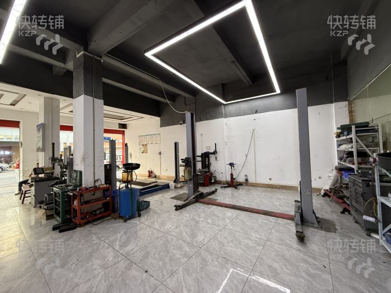 東城黎川大型汽修店轉讓【門面大氣顯眼，停車方便、有穩定客源，車流量大】