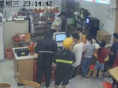 长安‘福海路’汉堡店餐饮店转让【商业广场门口、紧挨嘉荣商场，步行街、夜市街、工业区】