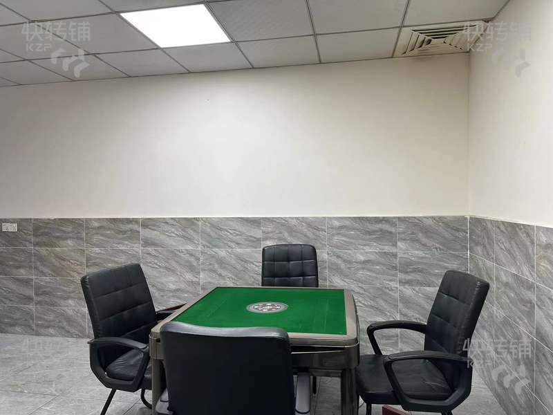 大嶺山元新路富創(chuàng)匯桌球棋牌室轉(zhuǎn)讓【盈利店鋪、附近學(xué)校多、近小區(qū)、中高端消費(fèi)】