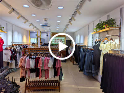 東城銀珠街服裝店轉讓【空轉、位于商業街、樓上是酒店、附近多個小區、工廠、工業區】