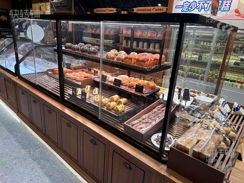 中堂東港城加盟吉芝味烘焙店轉(zhuǎn)讓【鎮(zhèn)中心位置，豪華裝修，路邊有車位，周邊競(jìng)爭(zhēng)少，小區(qū)臨街】