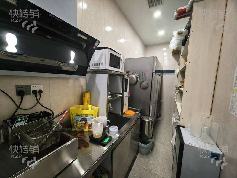 深圳龍華新田（茶萃吧）轉讓【盛鑫百貨出入口、美食聚集地、科發工業園地段、周邊住戶密集】可空鋪