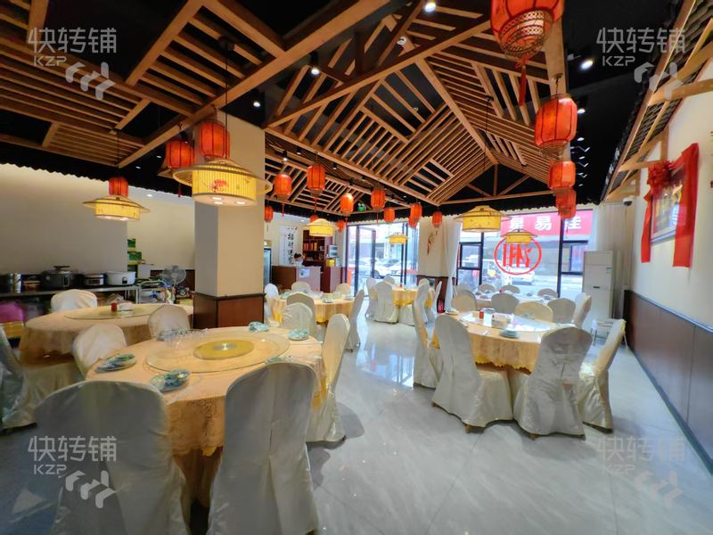 茶山‘京山西路’湘菜館轉(zhuǎn)讓【3個門面、對面新世紀麗江豪園、茶園商場，周邊廠區(qū)也多，住宅密集】