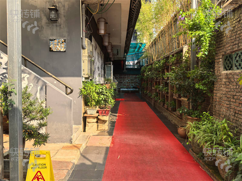 南城‘天安数码城旁’粤式餐厅转让【餐饮一条街、车行4S店、写字楼大厦等、合适各种餐饮项目】