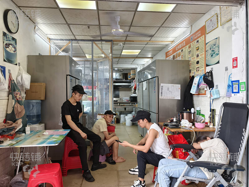 急轉，虎門‘盧聯市場’外賣店轉讓【市場出入口處、早晚人流量大、適合可各種餐飲菜式】可空轉