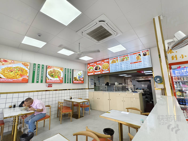 深圳龍崗四聯路餐廳轉讓【正對面隆盛花園、學校、住宅集中、加盟行業店鋪多】