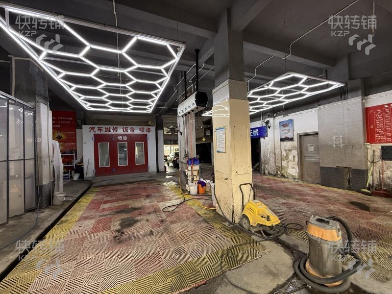 東城黎川大型汽修店轉讓【門面大氣顯眼，停車方便、有穩定客源，車流量大】