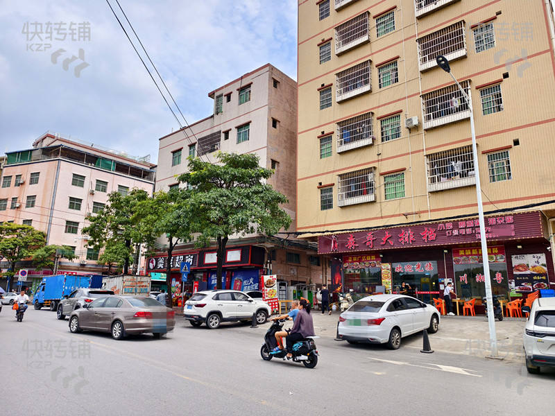 大岭山‘新塘工业区’大排档转让【处美食一条街、工厂、住宅多、固定工厂订餐、门口外摆大】