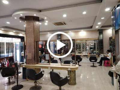 厚街‘橋頭’美容美發綜合店轉讓【經營十多年、住宅樓出入口、老顧客多】