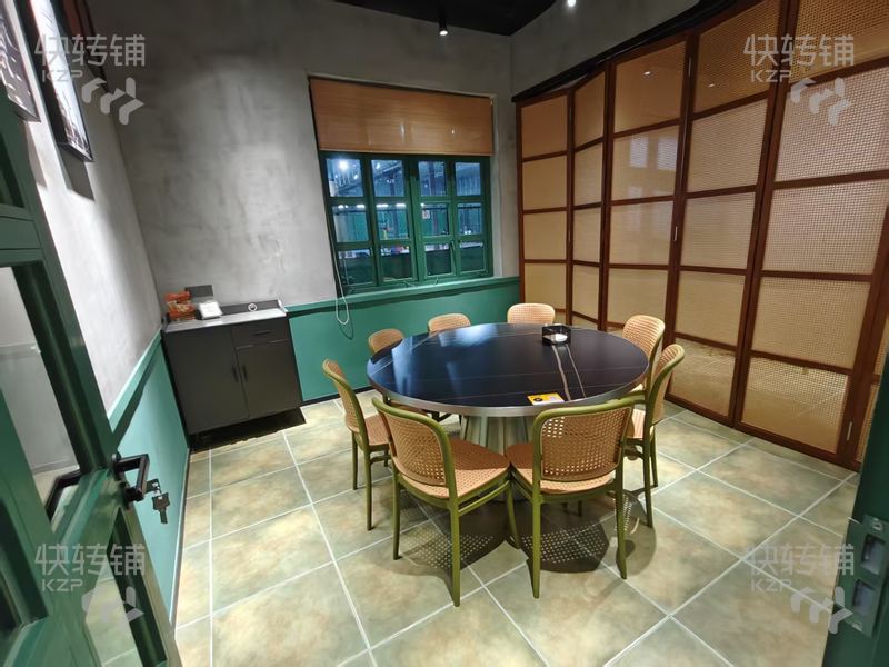 莞城‘工農8號’泰國菜餐飲店轉讓【創意園門口、百萬投資、美食酒吧清吧一條街、旁邊高端小區】