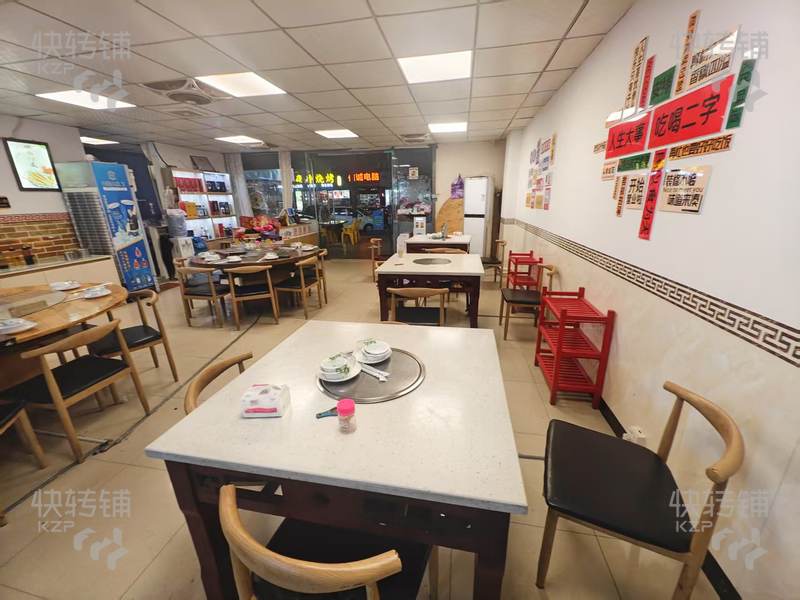 黃江富海路翠亨豪園餐飲店轉讓【轉角位、小區住宅出入口位置、公交站臺旁、人流集中，可外擺】