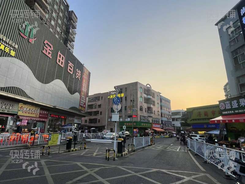 清溪浮崗市場南②門麻辣燙轉讓【市場出入口，美食街地段、人流量大，鄰近多個商場】