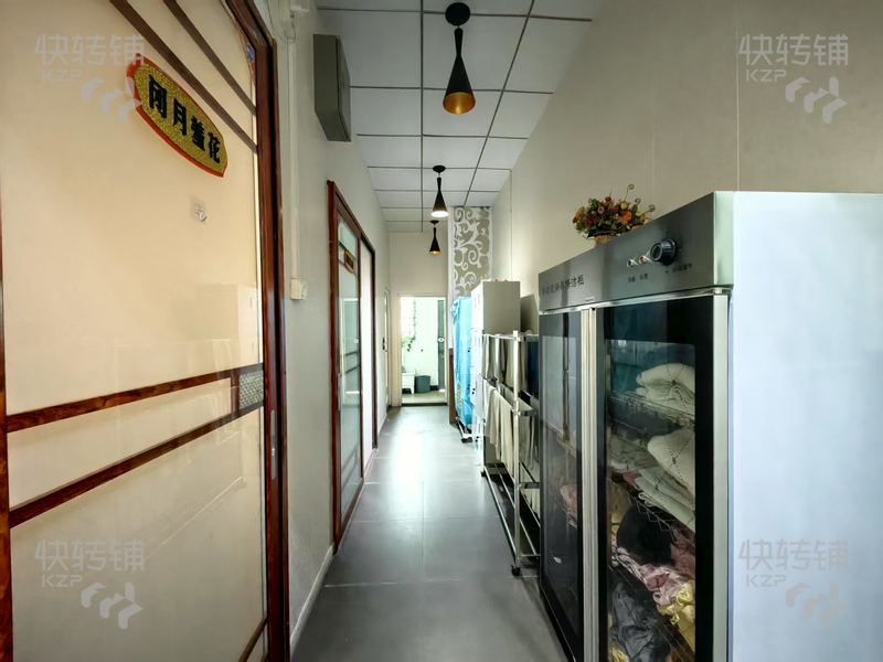 厚街‘深水坑’頭療館轉讓【路口，大轉角位第二家，樓上是芭菲精品酒店，附近厚街中學、街道兩邊全是公寓樓】