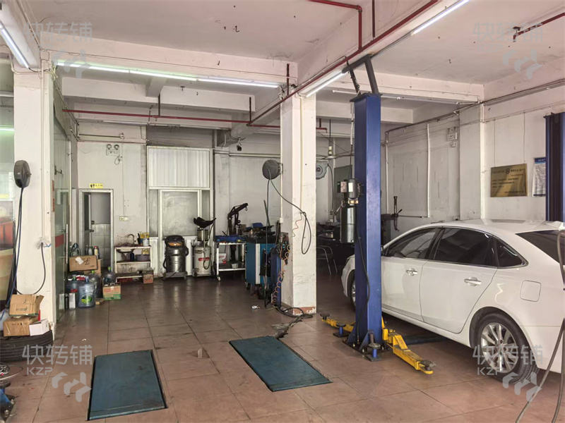 塘廈“塘天南路”汽車維修店轉(zhuǎn)讓【三門面，靠近路邊，來往車流量大，附近工業(yè)區(qū)、公寓住宅圍繞，合適各種汽車美容維修項目】