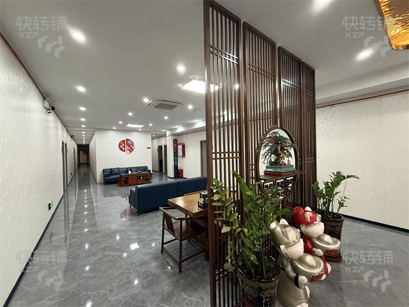 南城‘銀豐路’棋牌室轉讓/可空轉（適合餐飲）【處夜市街、人流量大、旁邊多個酒店、寫字樓、KTV】
