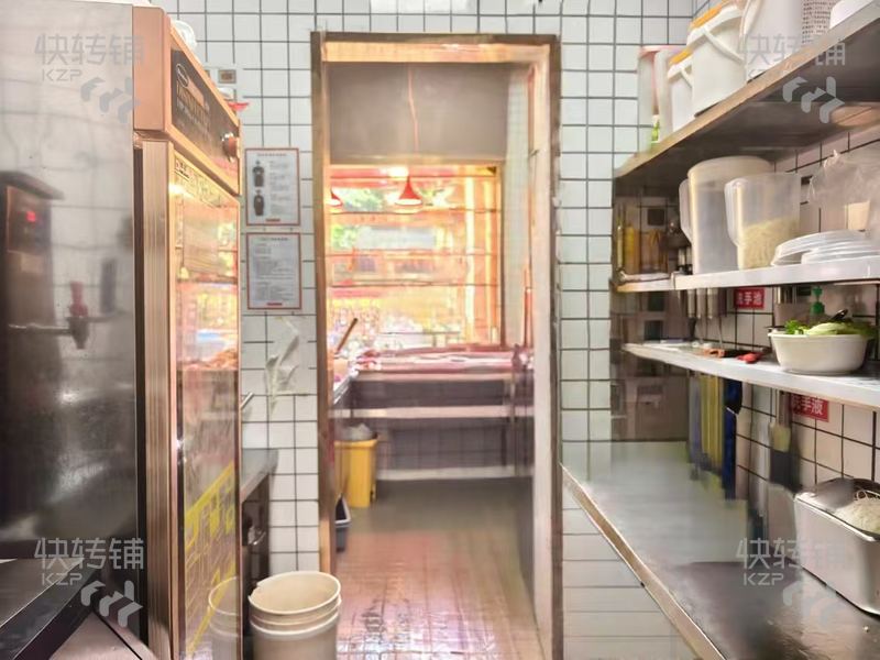 松山湖鎮‘萬科金域松湖’豬腳飯轉讓【屬連鎖店、高端住宅區樓下、近小區門口、華為】