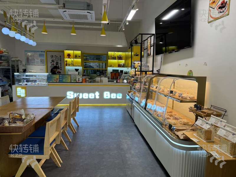 松山湖知名烘焙店轉(zhuǎn)讓【濱湖萬(wàn)科里、中高端消費(fèi)、小區(qū)環(huán)繞，人流量大】