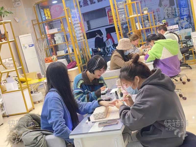 厚街‘康樂南路’美容美甲店轉讓，可空鋪轉【近漢邦廣場、珊美、明豐廣場等，常來客戶300左右】