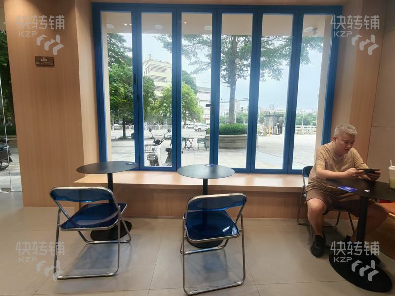 寮步‘萬科時富花園’初茶品牌店轉讓【萬人小區樓下、十字路口處、近豐泰城、外國語學校】