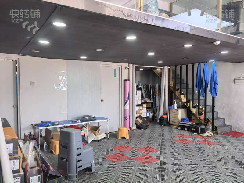樟木頭’泰安廣場‘汽車貼膜店轉讓【東深路臨街位置、門口停車位、全新精裝修、合適各種汽車美容項目】