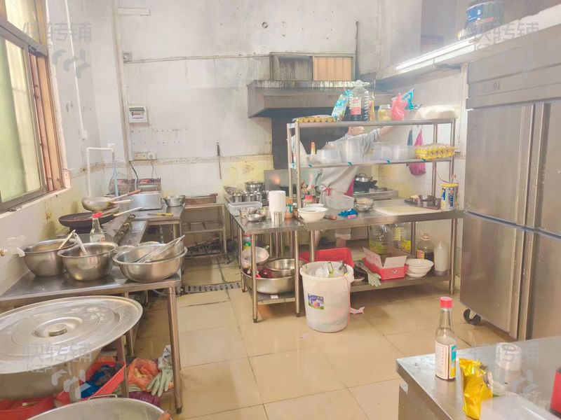 寮步坑口‘线上外卖店’低价急转【月单量3000左右、工业区、商场、上班人群很多、可增加堂食】