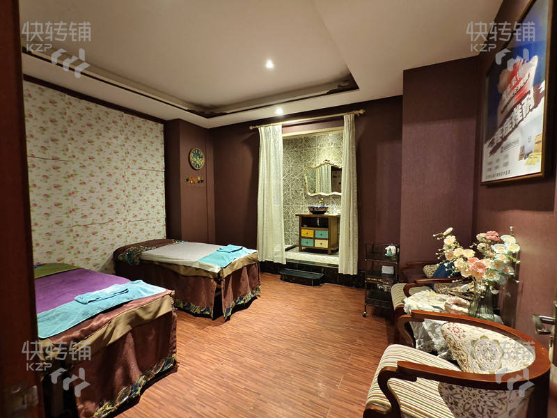 大嶺山’西正路‘美容養(yǎng)生館轉(zhuǎn)讓【9年以上老店、回頭客多、對面大嶺山中學(xué)、小區(qū)集中】