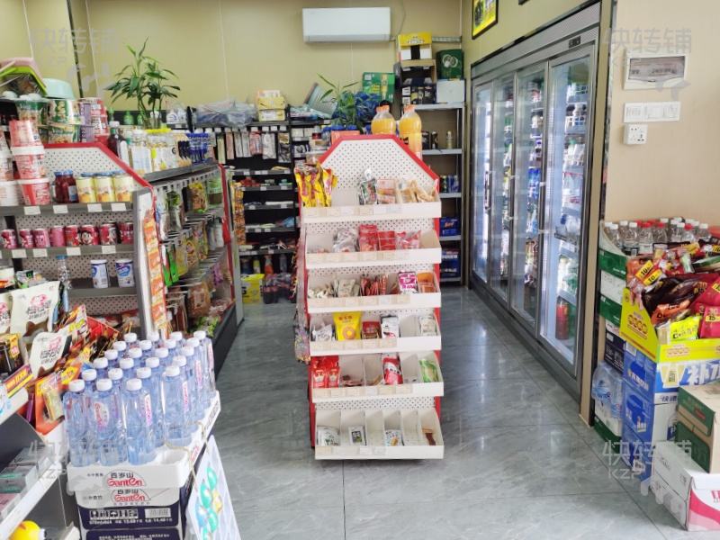 塘廈‘石潭埔崖山公園’出入口便利店轉讓【營業額4000+、宵夜美食一條街、公寓出入口一樓、工業區圍繞】