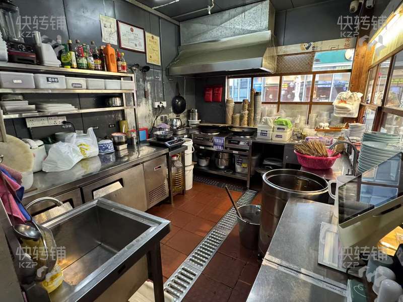莞城‘萬科城市廣場’特色小吃店轉讓【轉角中心位置，處于市中心，鄰近多個小區、寫字樓、商場、酒吧、酒店等】