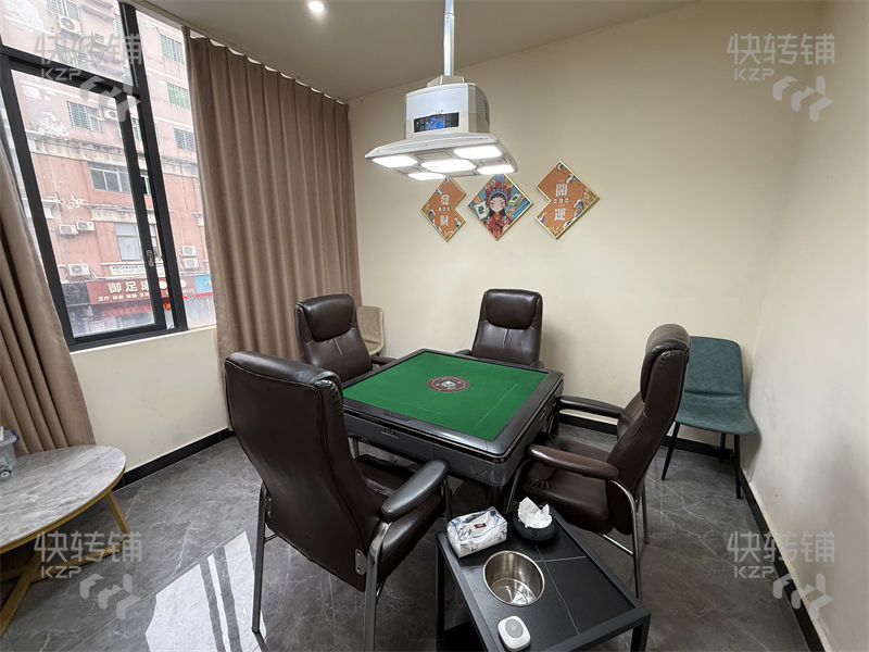南城‘銀豐路’棋牌室轉讓/可空轉（適合餐飲）【處夜市街、人流量大、旁邊多個酒店、寫字樓、KTV】