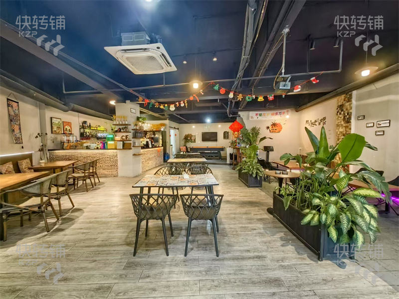 鳳崗‘錦龍小區’日咖夜酒、休閑餐吧轉讓【周邊全是高端小區，富人區，適合各種餐飲項目入駐】