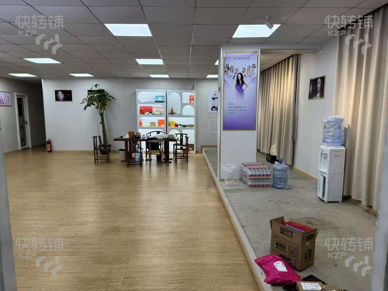 橋頭上悅匯購物廣場‘養(yǎng)生館’轉(zhuǎn)讓【多年老店，每天穩(wěn)定客戶進店，小區(qū)公寓住宅環(huán)繞、附近多個商場】
