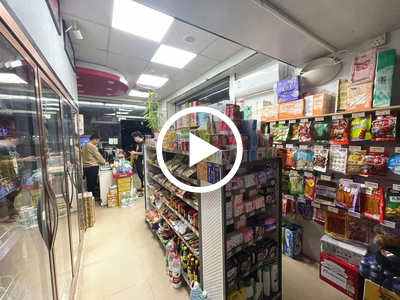 虎門龍眼工業(yè)區(qū)路口處便利店轉(zhuǎn)讓【2000+公寓住宅底商，周圍廠子圍繞，路口轉(zhuǎn)角位置】