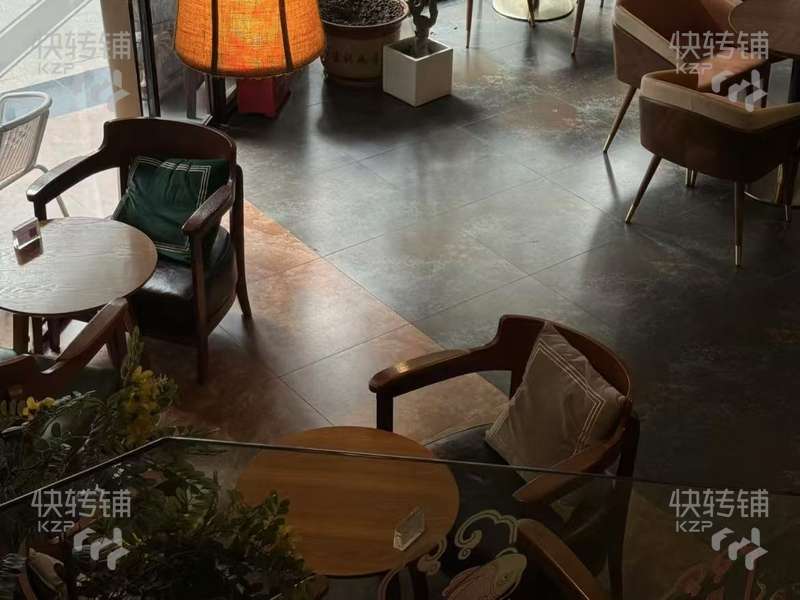 樟木頭康寶街獨棟'咖啡店'轉(zhuǎn)讓【緊挨著天和百貨、4年老店、上下四層、生意穩(wěn)定】