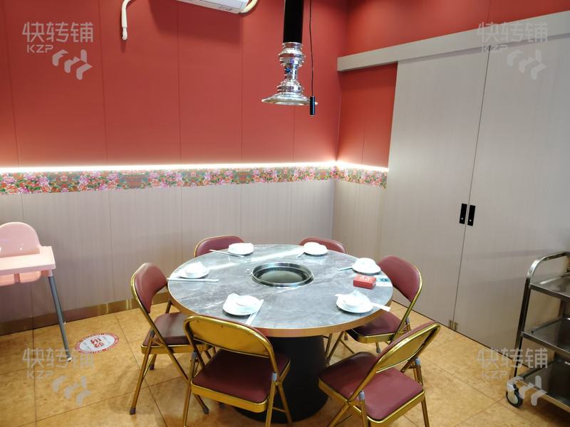 大嶺山“金地格林‘烤肉店轉(zhuǎn)讓/可招租【路口轉(zhuǎn)角位置、正對金地格林小區(qū)、精裝修、周邊小區(qū)環(huán)繞】