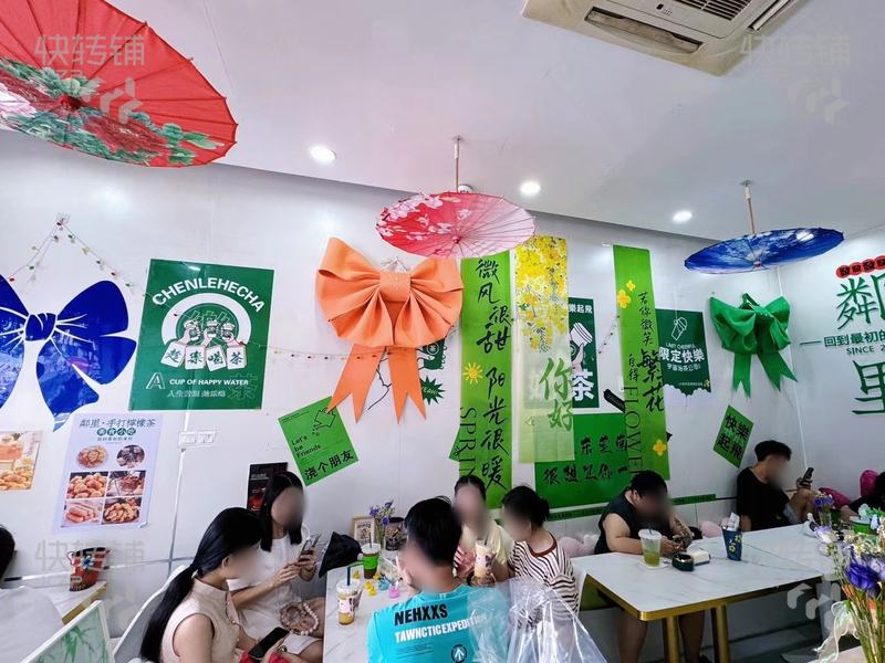 （可空轉(zhuǎn)）急轉(zhuǎn)  南城銀豐路鄰里加盟冷飲店轉(zhuǎn)讓 【宵夜美食一條街、旁邊多個(gè)酒店、寫字樓、KTV、住宅樓密集、人流車流很旺】