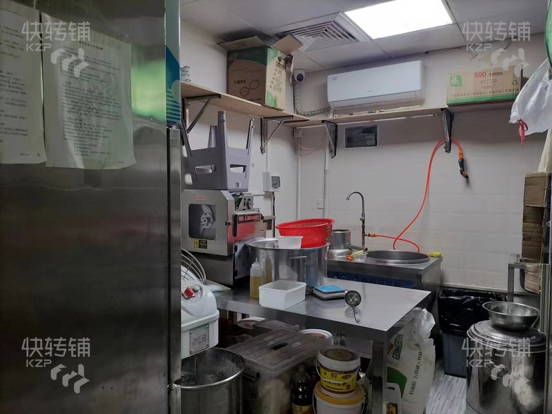 大嶺山‘新世紀領居‘餐飲店轉讓【小區出口旁，緊挨著沃爾瑪，商業街，人流量集中】