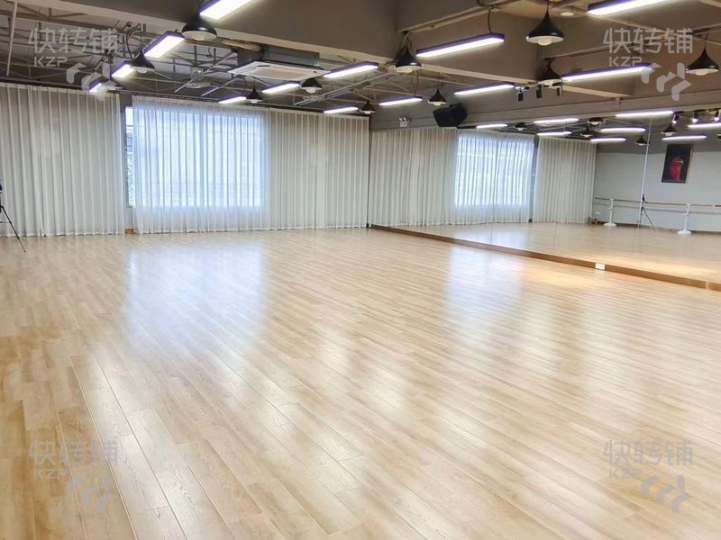 莞城盈鋒廣場舞蹈室轉讓/可空轉【經營4年多，生源質量高，周邊是萬達廣場，世博廣場，威尼斯廣場】