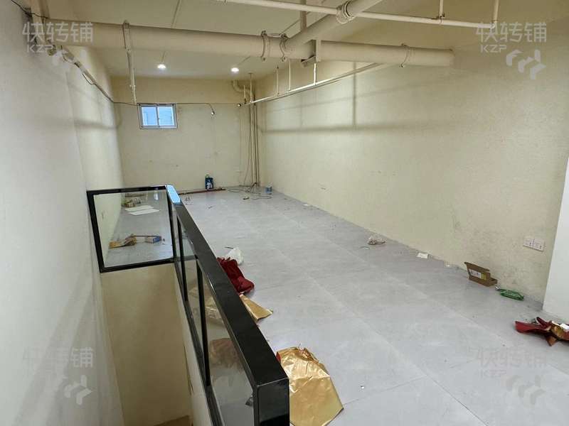 沙田碧桂園小區樓下空鋪招租【對面是鎮中心小學、無行業限制、有閣樓，濱江豪園入住率高】