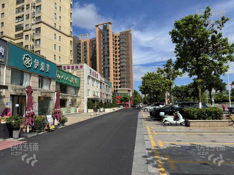 寮步‘万润广场’精美装修空铺房东直租【小区楼下、高端小区聚集、商圈自带流量、无行业限制】