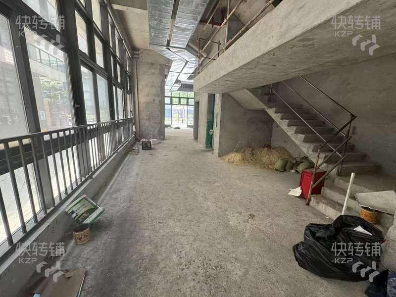 松山湖万象汇商圈临街商铺转让/招合作伙伴【松山湖北部CBD核心区，真正的TOD项目，处十字路口大转角位、人流交汇点位置】