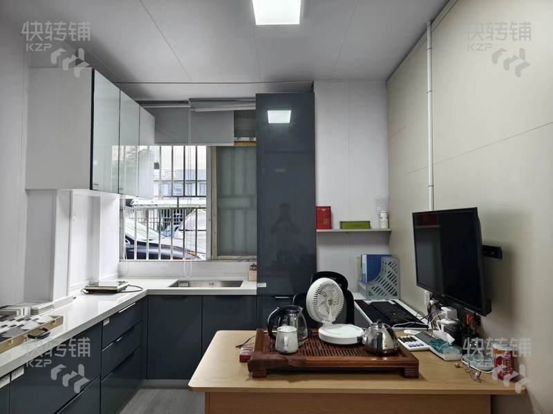 深圳龍崗十字路口轉角位空鋪轉讓【振業城別墅區對面，附近大型住宅小區密集】