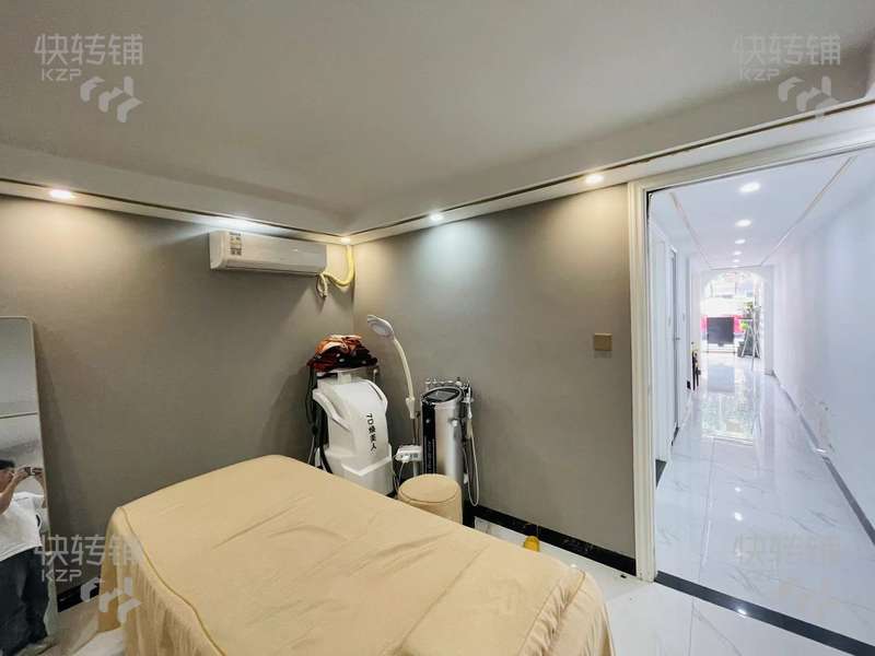 常平都市華府美容院轉讓【處于三個大型小區中間，入住率高，旁邊有酒店、商場、學校、工業園等】