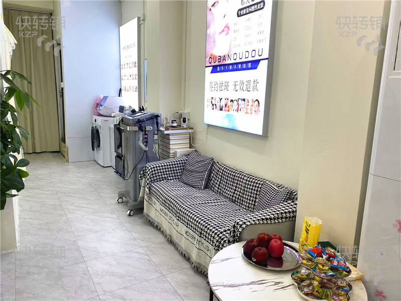深圳龙华美容店整铺招租/转让【商业中心地段，客流量大，新老客户多，生意稳定，同行接手即可经营】