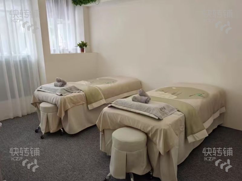 惠州惠城區(qū)‘雍逸園小區(qū)’美容美甲店轉(zhuǎn)讓【常來會員100多、近商城、市場集中、很多住宅】