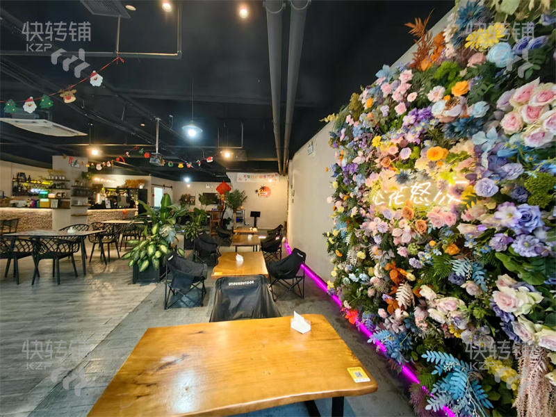 鳳崗‘錦龍小區’日咖夜酒、休閑餐吧轉讓【周邊全是高端小區，富人區，適合各種餐飲項目入駐】
