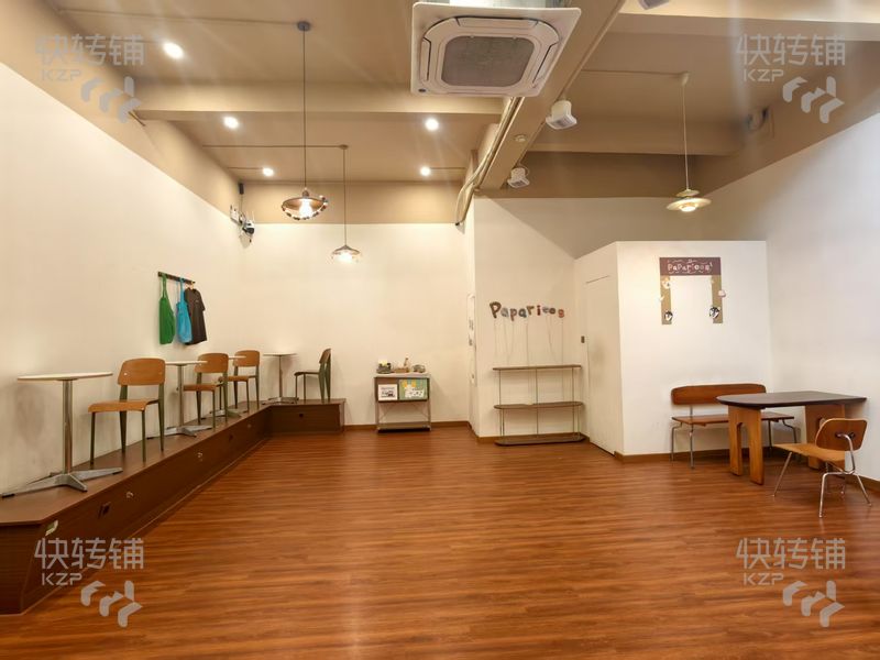莞城‘松苑小區’咖啡店轉讓【網紅打卡店、經營2年時間、周邊住宅密集、近東莞理工學院、莞初校區】