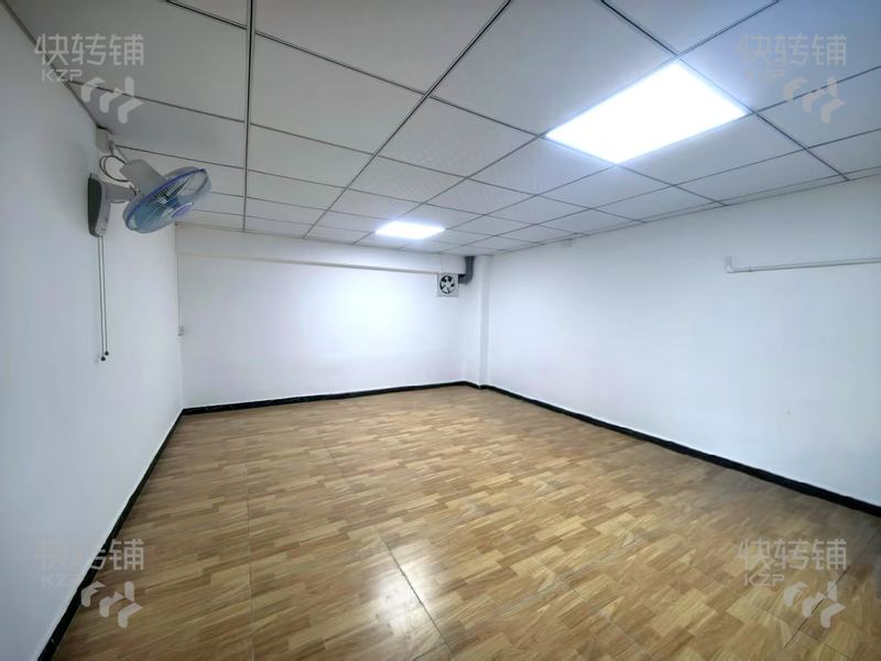 萬江蜆涌興隆街 牛雜火鍋店 轉讓【旁邊肯德基、對面奶茶街、對面囍舍文創園、旁邊恒大帝景、風臨美麗灣】