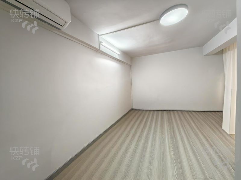 東城同沙商業(yè)街旁咖啡飲品店轉(zhuǎn)讓/可空轉(zhuǎn)【近同沙市場(chǎng)、鳴童幼兒園、周邊設(shè)計(jì)公司、工廠多、公寓住宅密集】