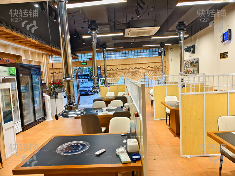 東城雍華庭‘韓國烤肉店’轉(zhuǎn)讓【經(jīng)營6年多、公交站臺后面、富人小區(qū)集中、加盟店多】